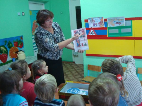 Детей из Костромской области приглашают к участию в творческих конкурсах по правилам дорожного движения