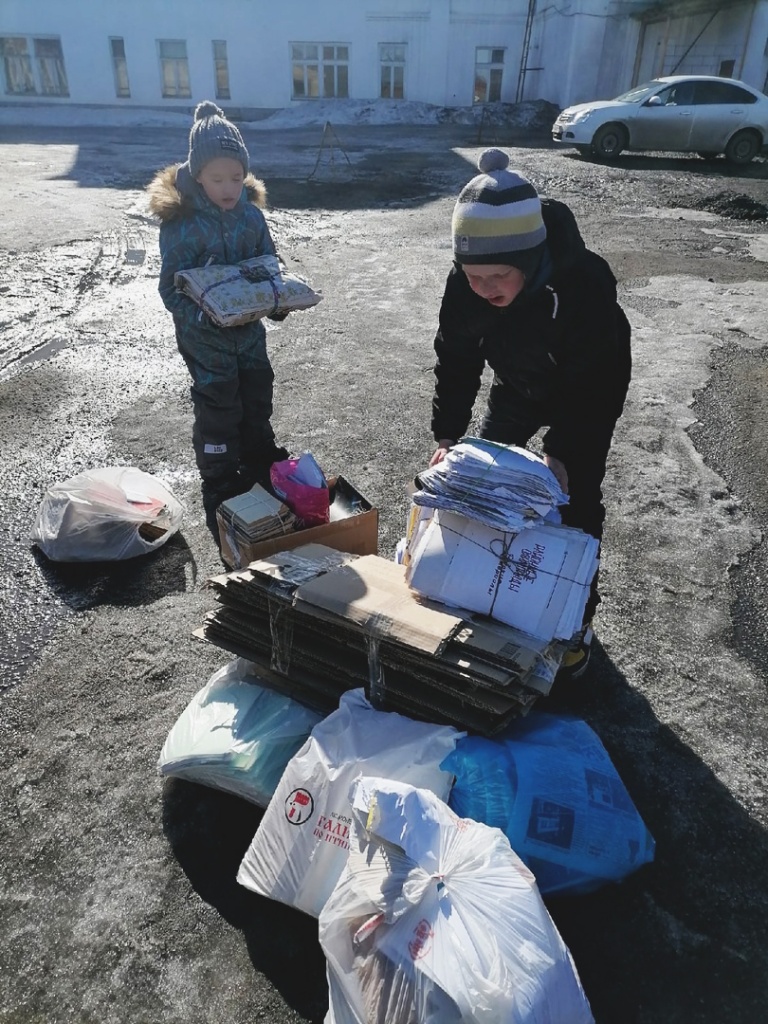 В общее дело активно включились все гимназисты - от малышей до старшеклассников В общее дело активно включились все гимназисты - от малышей до старшеклассников