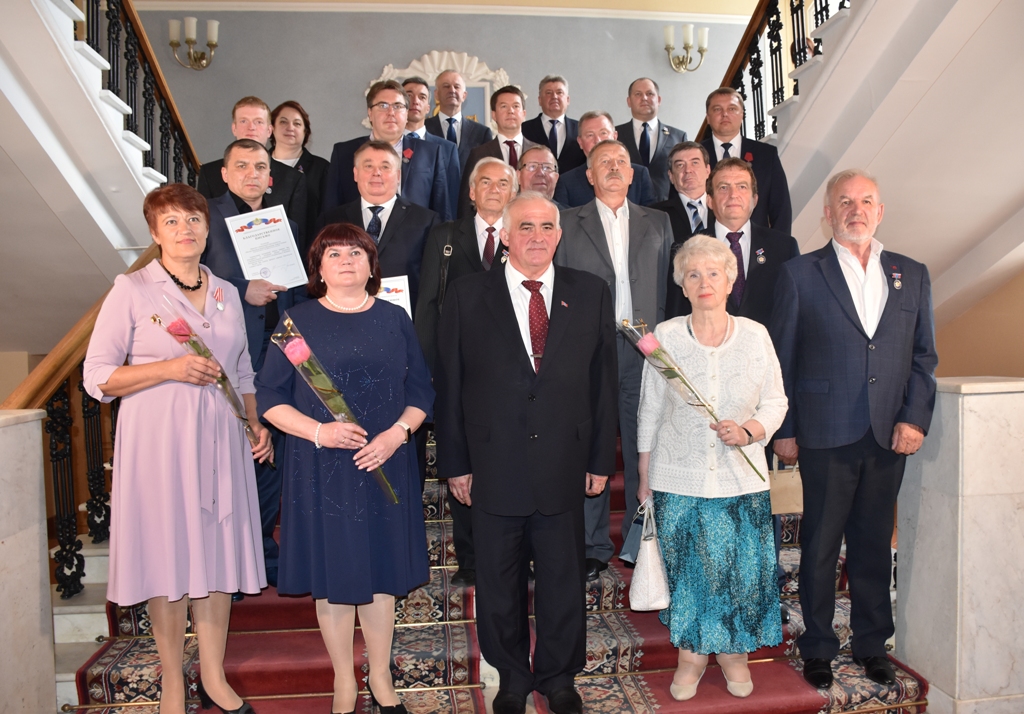 Награды получили 19 жителей области Награды получили 19 жителей области