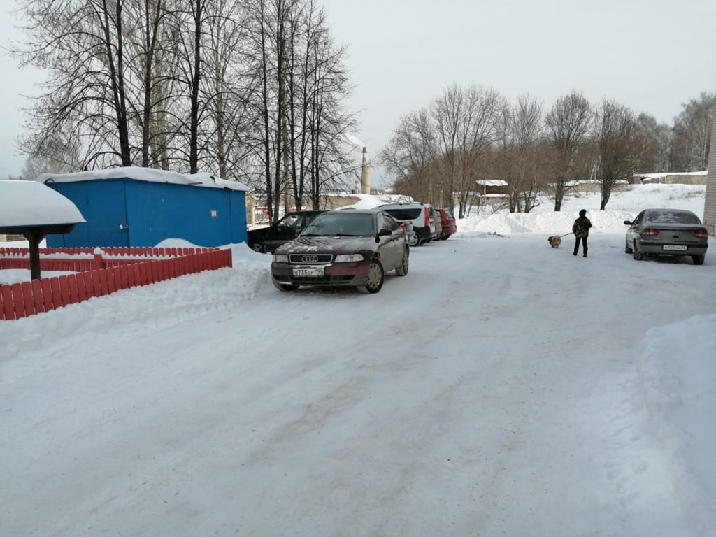 Двор на улице Лермонтова Дорога чистая.jpg