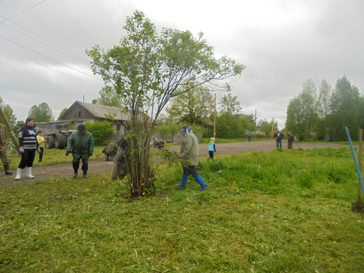 Углево детская площадка (2).JPG