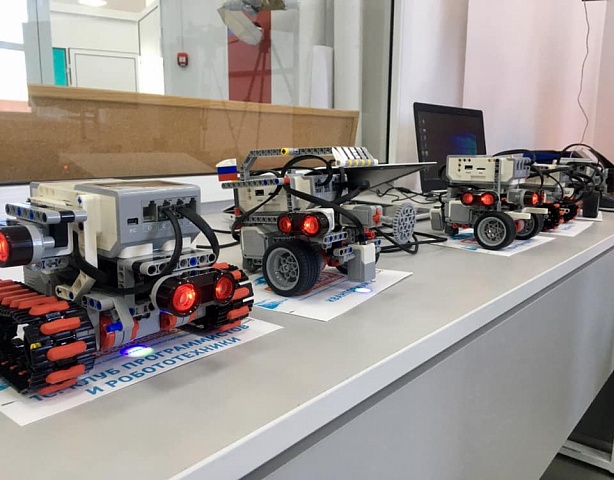 «Ростелеком» поддержал первую «Битву робототехников» в Костроме