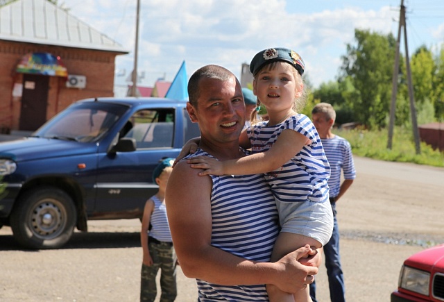 Маленькие дети большого десантного братства