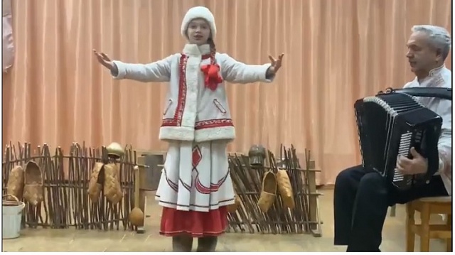 Галичанка Евгения Карабанова - в числе победителей Всероссийского флэшмоба «Валенки»