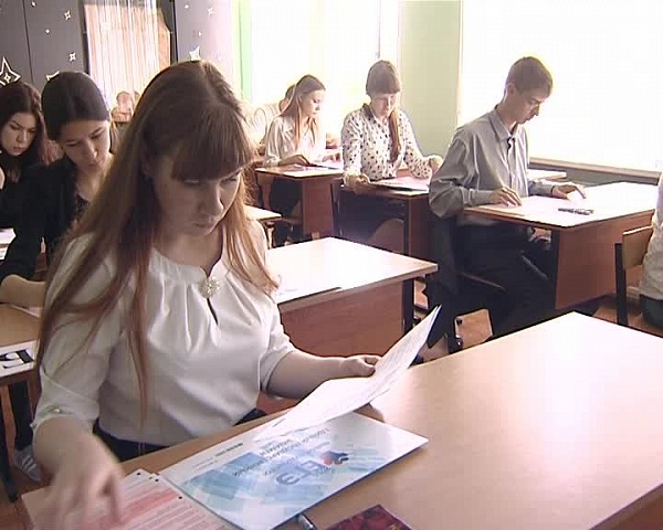 Сергей Ситников: для детей при сдаче государственной итоговой аттестации должны быть созданы максимально комфортные условия