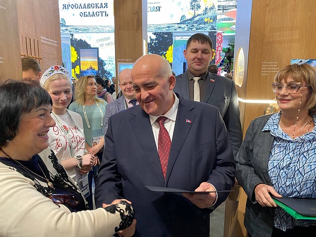 Сергей Ситников поблагодарил общественников за помощь участникам спецоперации