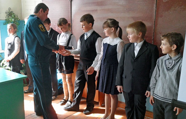 В Челсме появилась дружина юных пожарных