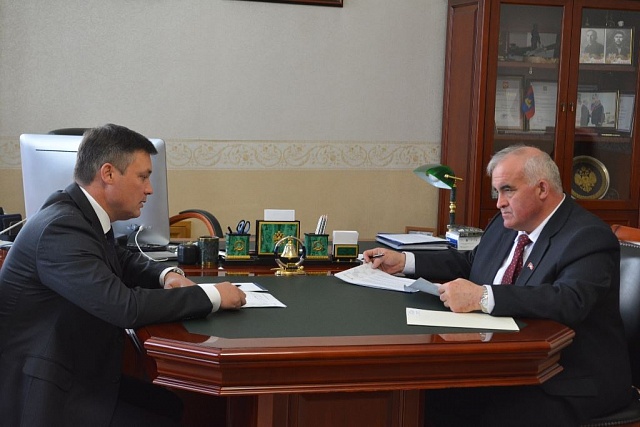 Управляющий Костромским отделением Сбербанка России доложил Сергею Ситникову о ходе реализации государственных программ по льготному кредитованию