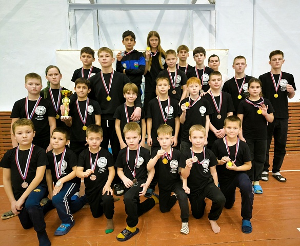 24 спортсмена - 24 медали