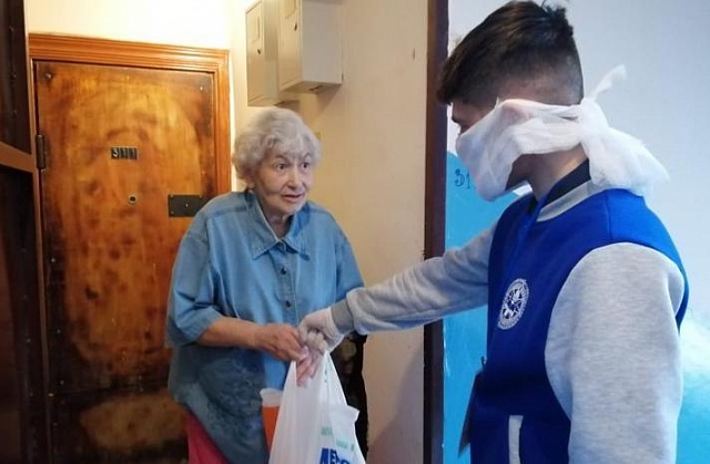 Сидим дома под блаCOVIDым предлогом