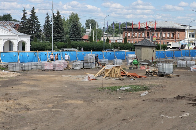 В центре города продолжаются ремонтные работы