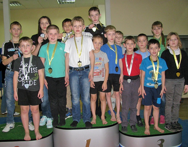 Складываем 21 медаль и… получаем первое место