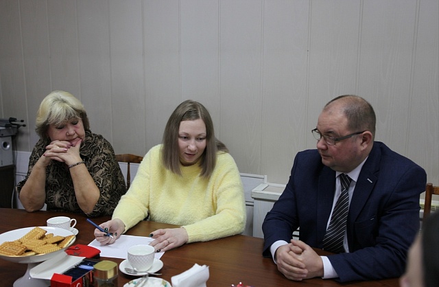 Достойны памяти людской погибшие герои...