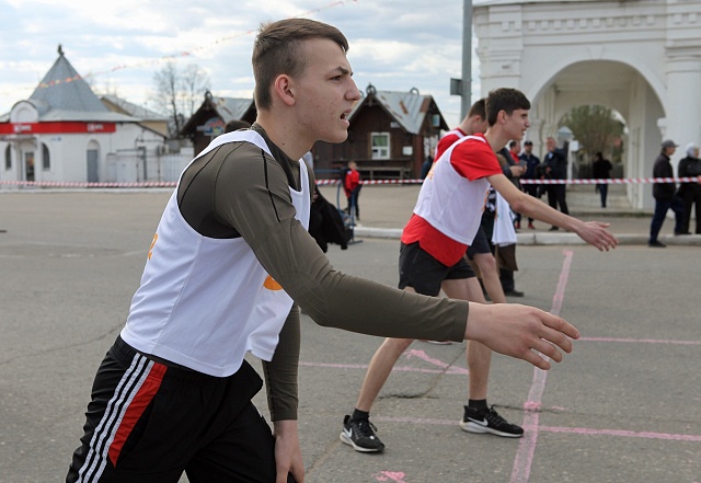 В Галиче состоялась традиционная майская эстафета