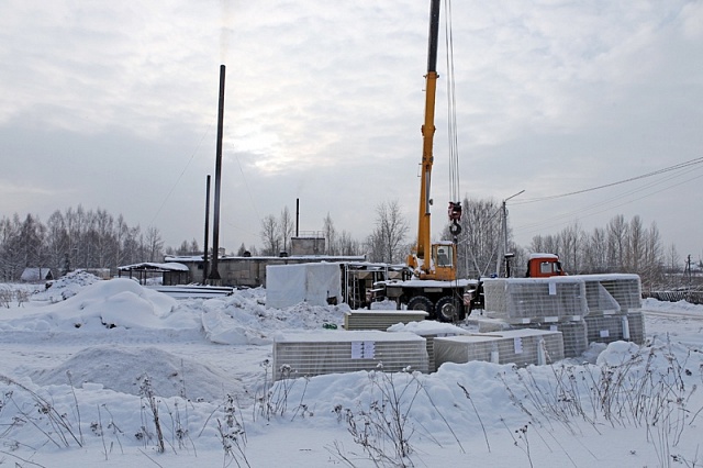 В Галиче начался монтаж новой модульной котельной на улице Школьной