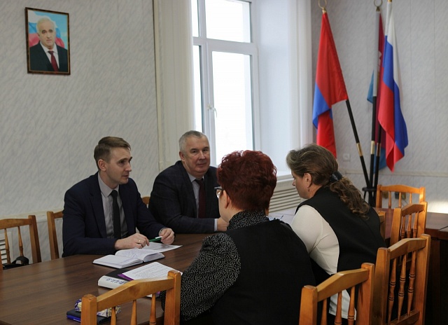 Заместитель губернатора встретился в Галиче с матерью военнослужащего 
