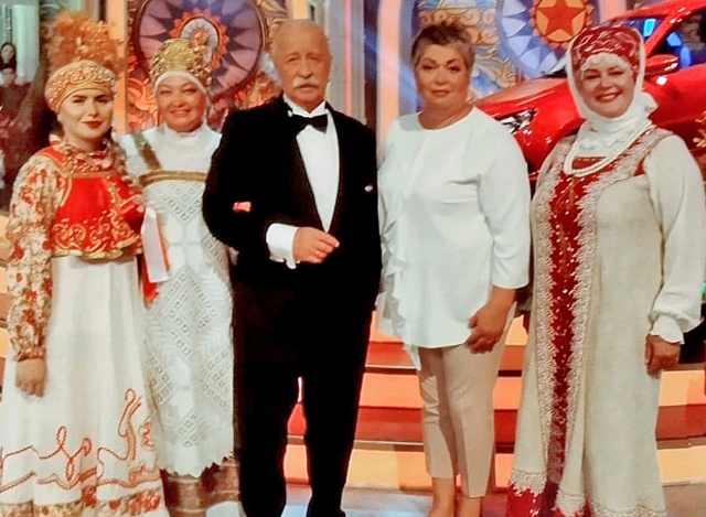 В пятницу, 23 сентября, Альмира ШАРЕЕВА в эфире первого канала