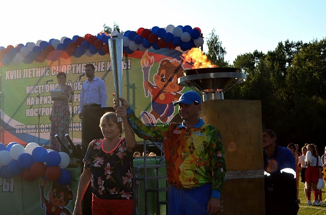 На открытии спортивных игр в Буе губернатор определил перспективы развития спортивных объектов