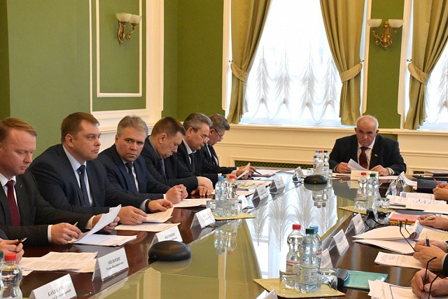 Сергей Ситников потребовал жёсткого соблюдения графиков проведения дорожных ремонтов