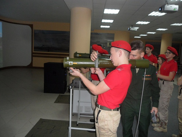 "Стяг" в гостях у академиков