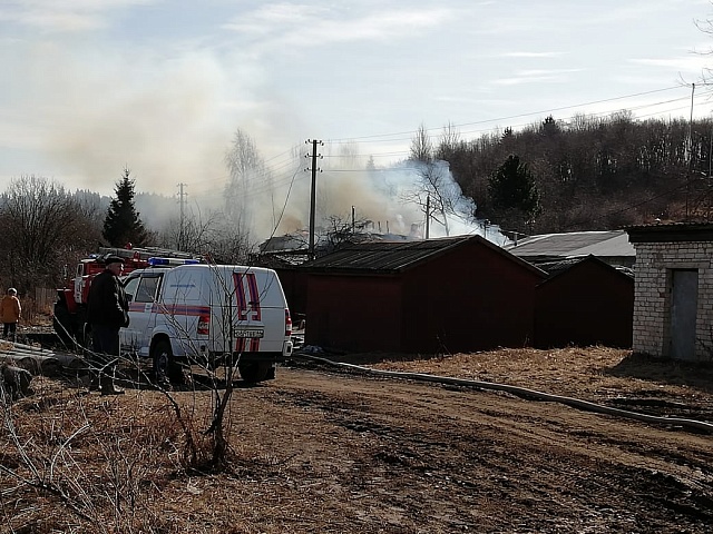 Страшный пожар в Галиче оставил без жилья многодетную семью