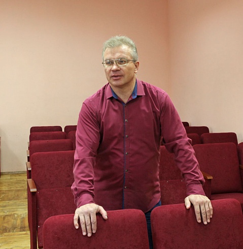 В концертном зале Галичской музыкальной школы установлены новые кресла.