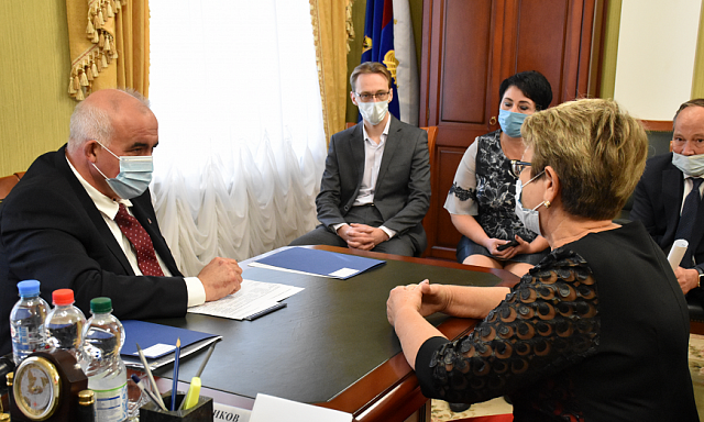 Губернатор Сергей Ситников провел личный прием граждан