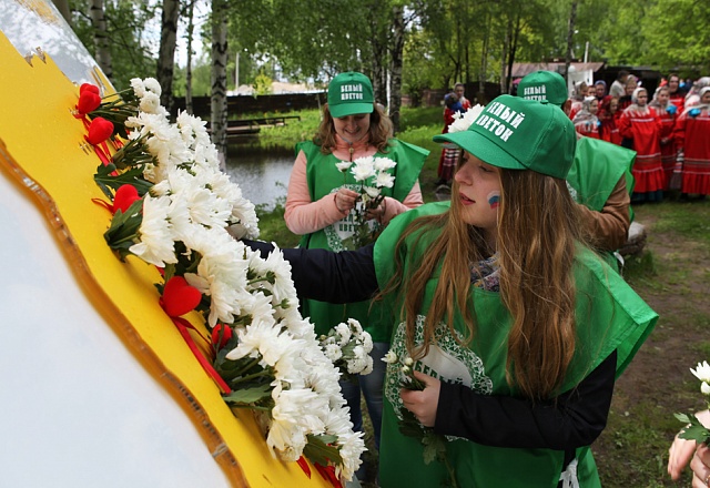 "Белый цветок" расцвел в Костроме