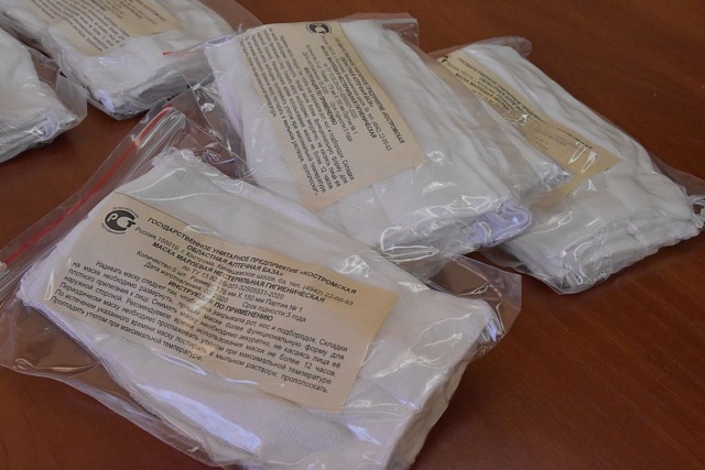 Областная аптечная база изготовит до миллиона медицинских масок