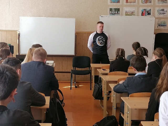 Юрий Маслов: «Во время боя иногда бывает страшно, но я ни разу не пожалел о выбранной профессии»