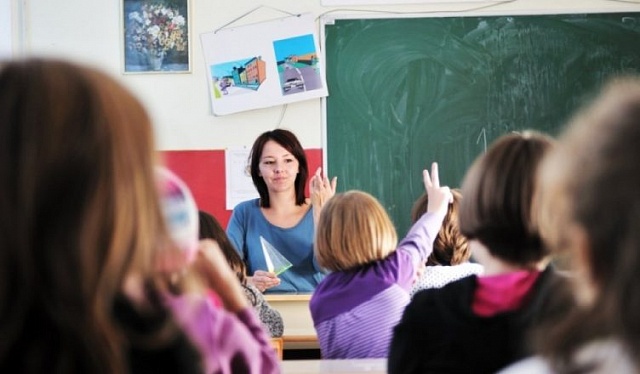 В центре непрерывного повышения профмастерства ежегодно будут обучать более трёх тысяч педагогов