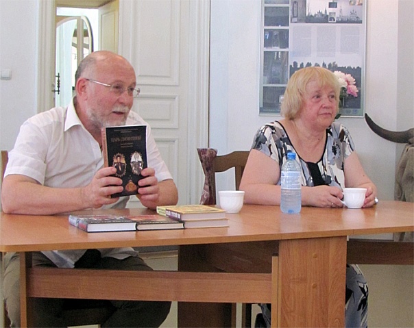 Галичский монах-расстрига или спасенный угличский царевич?