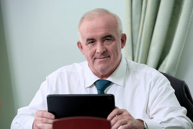 Сергей Ситников поздравил женщин с 8 Марта