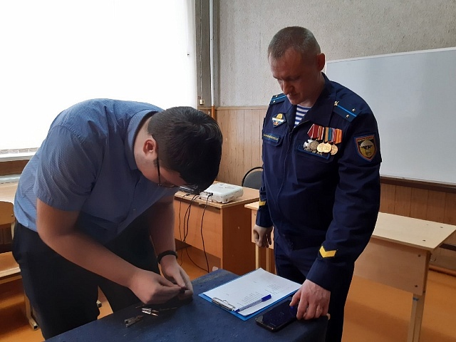 Мне бы тоже хотелось вернуться туда… до победы.