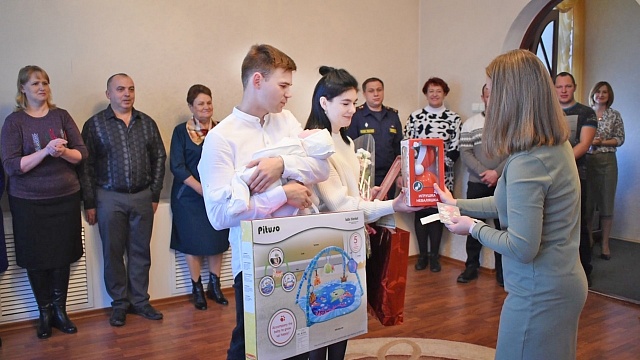 Сто раз - здоровья, радости и мира