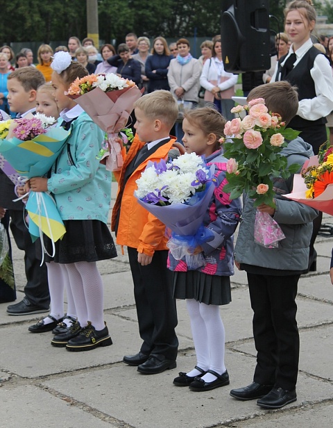 Прозвенели первые звонки нового учебного года ...